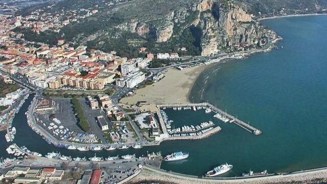 porto_di_terracina00