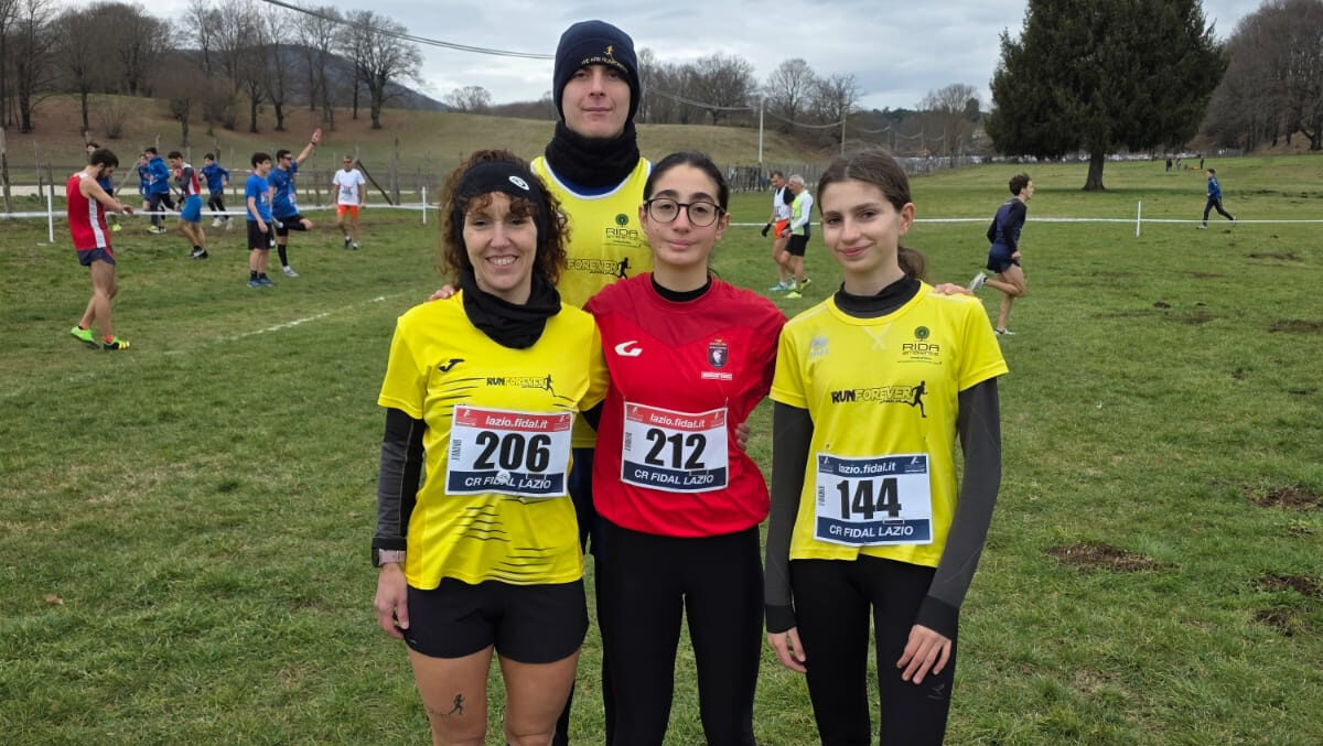 Gruppo atleti runforever aprilia