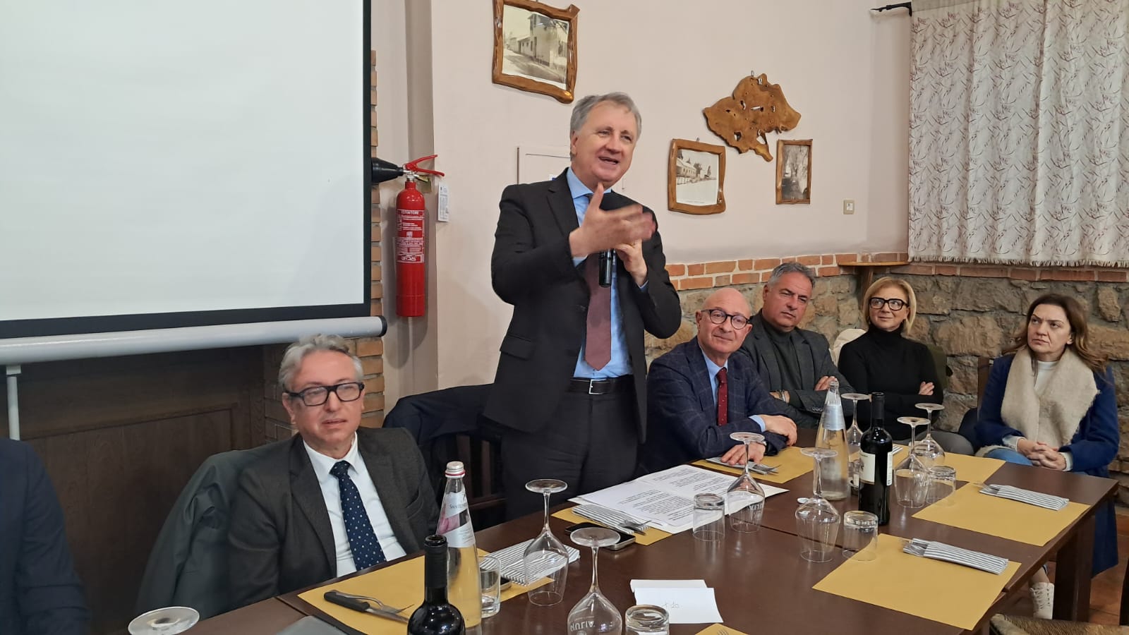 pontinia convegno si referendum