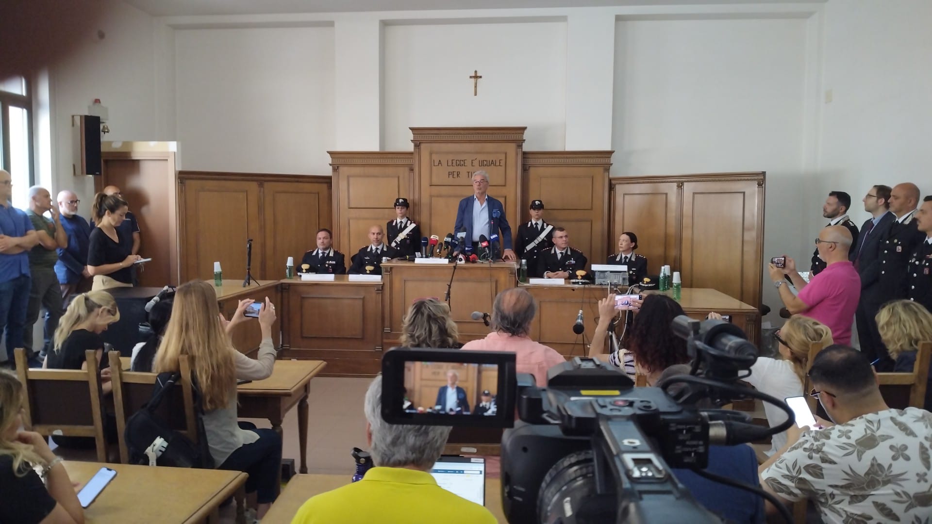procura sulmuna sorelle scomparse conferenza procuratore