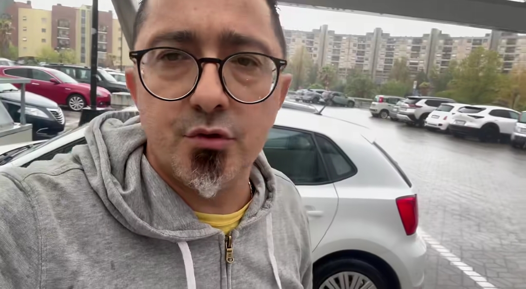 rubano strumenti auto latina